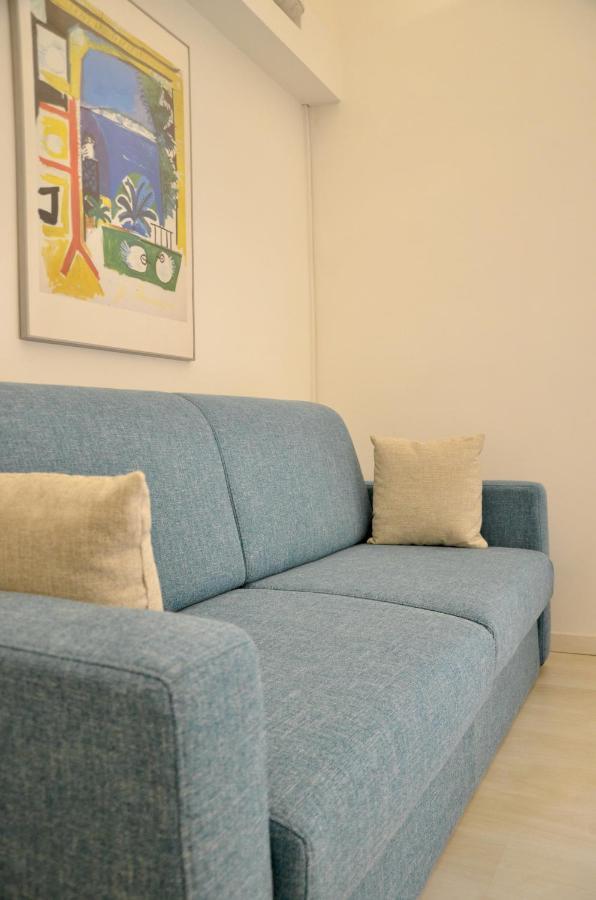 Duomo26 Boutique Apartment Дезенцано-дель-Гарда Екстер'єр фото